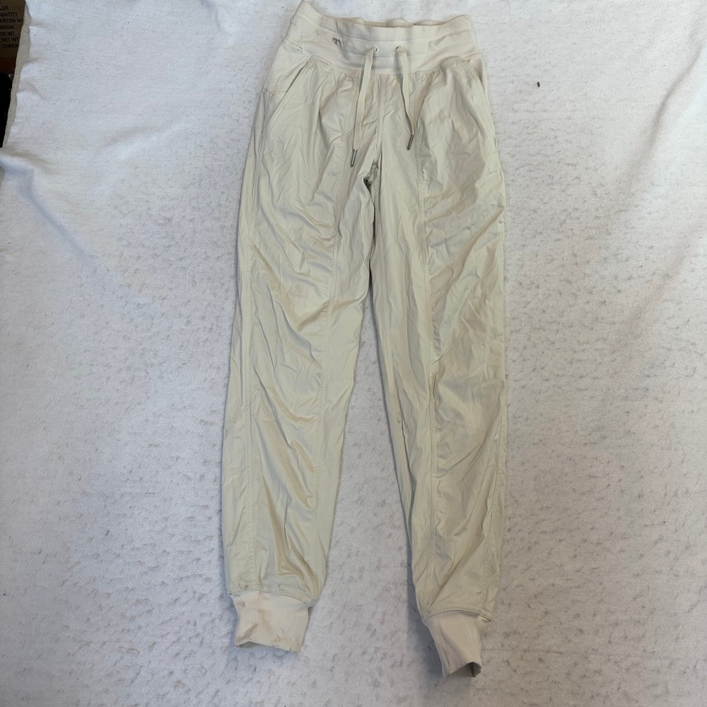 Lululemon Beyond the Studio Jogger Womens 0 White Cream High Rise Lightweight